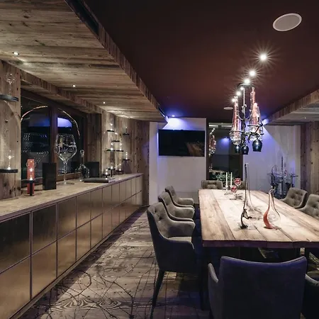 Der Greil - Wein & Gourmethotel Hotel 4*