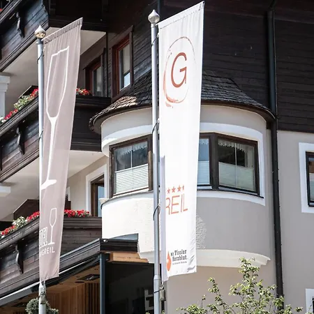 Отель Der Greil - Wein & Gourmethotel Зёлль