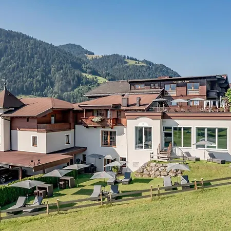 Der Greil - Wein & Gourmethotel 호텔 4*