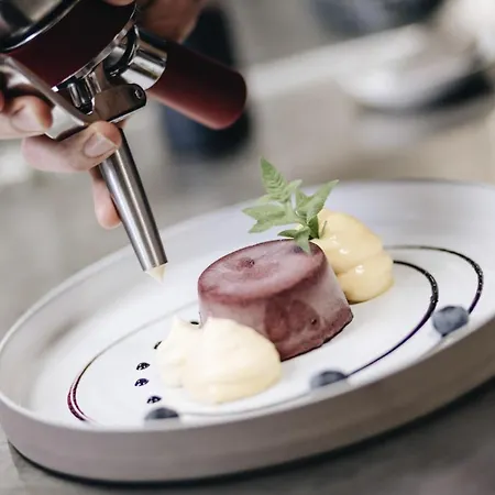 Der Greil - Wein & Gourmethotel Hotel 4*